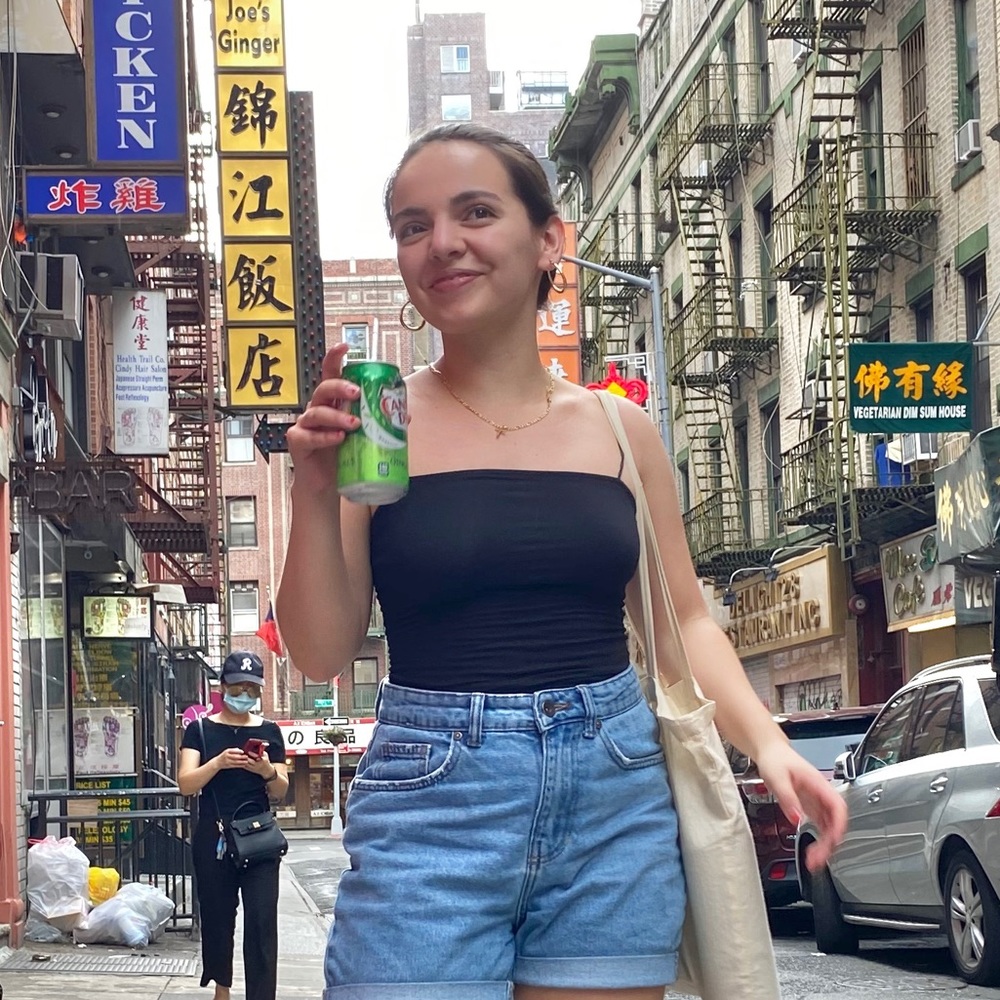 Meet your Posher, Monica